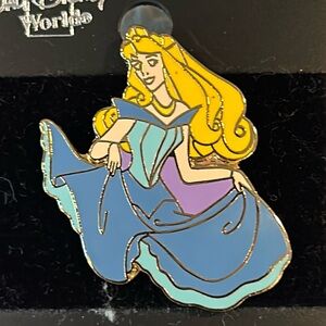 Vintage Disney 2000 Sleeping Beauty Aurora Pin